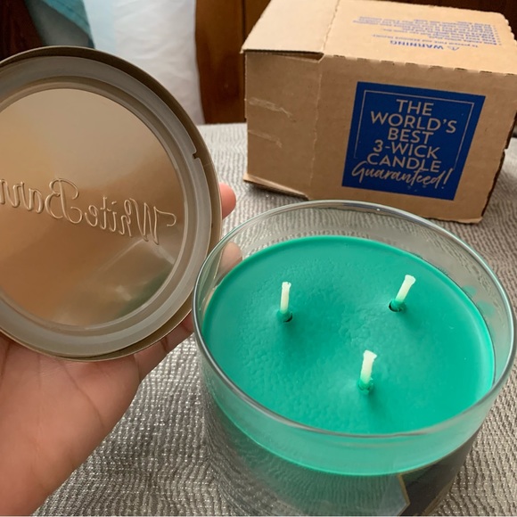 NWT Bath & Body Works 3-Wick Candle Fresh Balsam White Barn - Picture 7 of 9